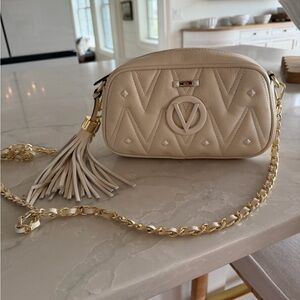 Elegant Cream Quilted Crossbody Bag